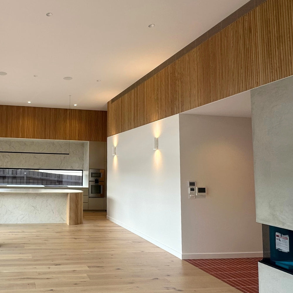 WOODFLEX Flexible Wooden Slat Wall Panel - Oak Veneer - 2700mm x 600mm - Half Round