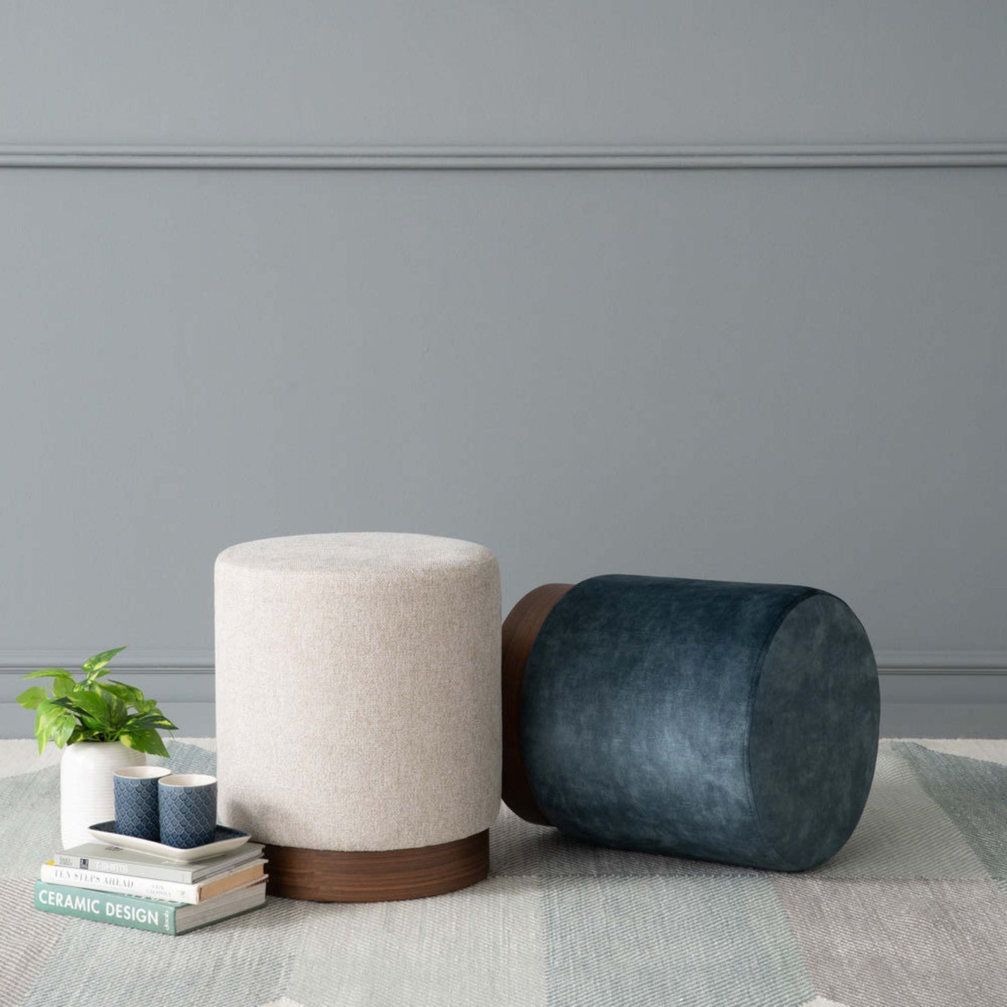 AURA Ottoman 37.5cm - Sapphire & Walnut