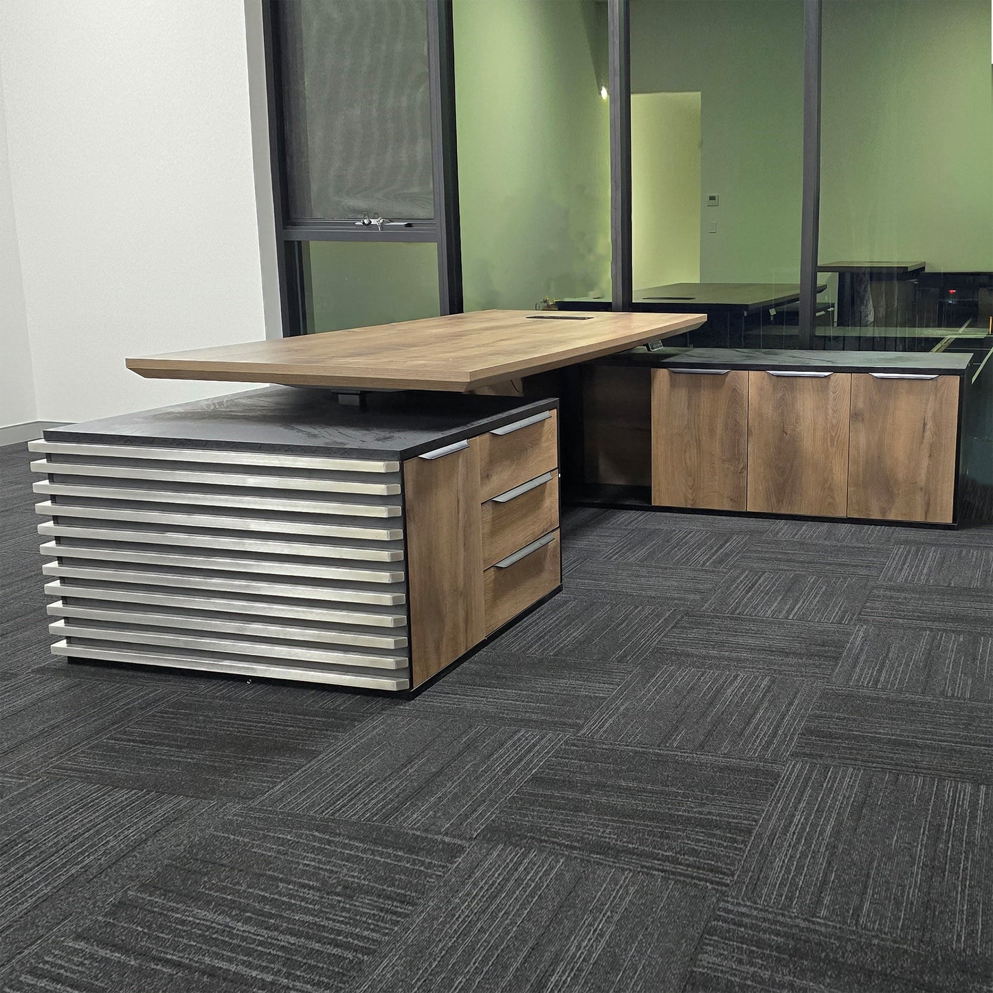 PHOENIX Executive Desk with Right Return 2.8M - Warm Oak & Black