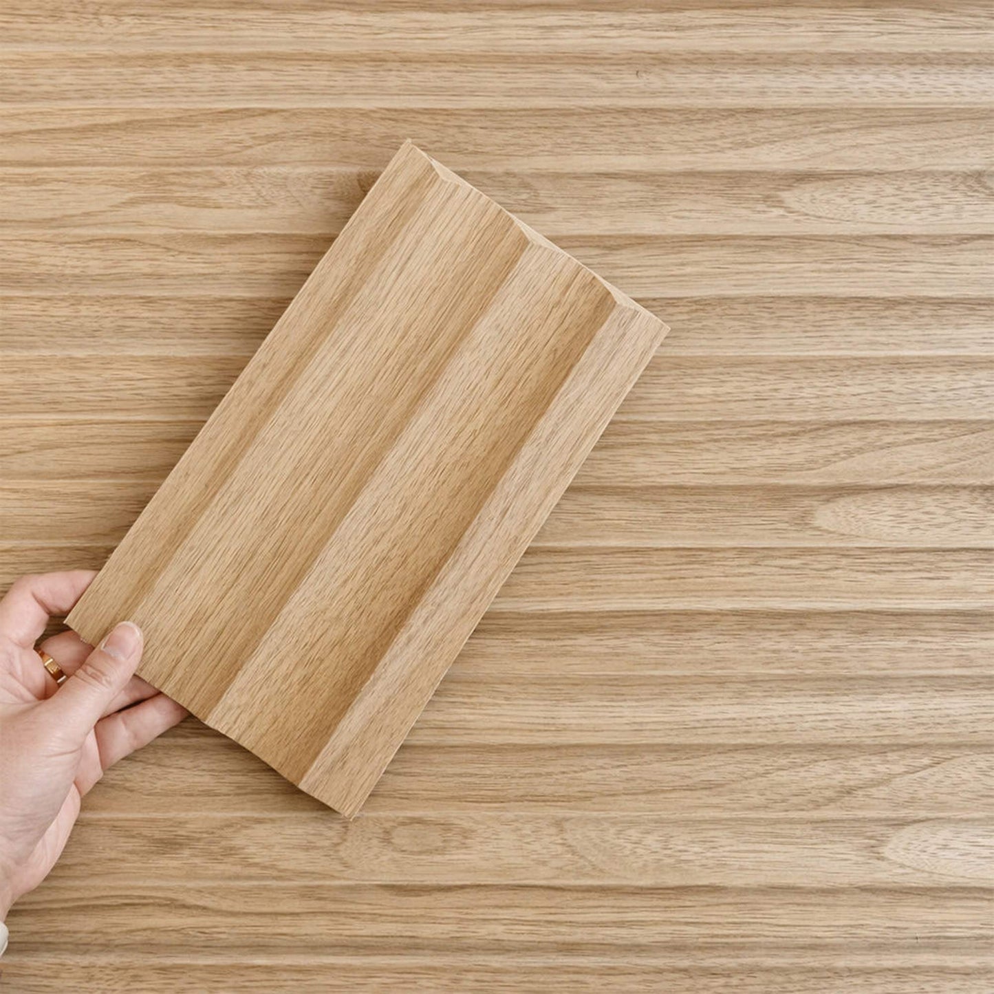 WOODFLEX® FLOW Flexible Wooden Wall Panel - Oak Veneer - 2700mm x 600mm - Wave 37.5mm